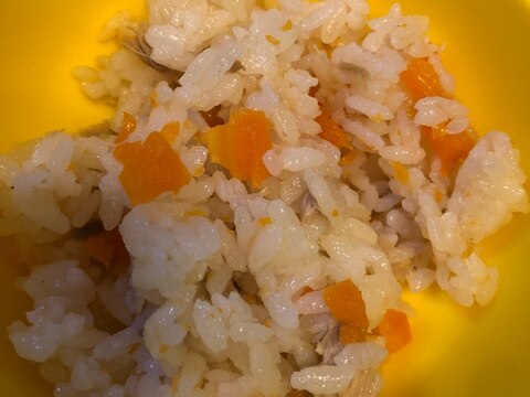 離乳食にも 炊飯器でツナとにんじんの炊き込みご飯